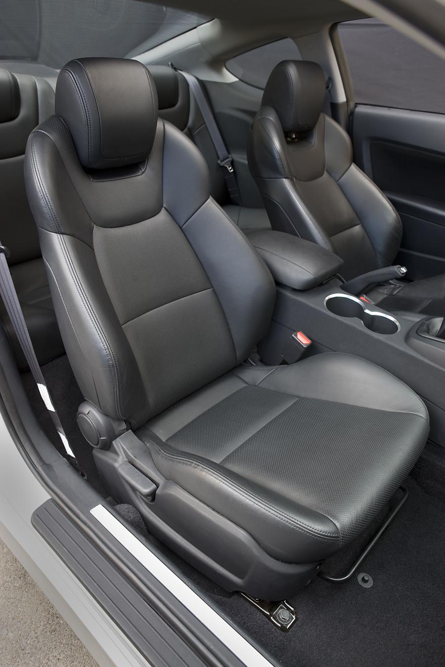  Hyundai Genesis Coupe 2010 года  (фото 175 из 300)